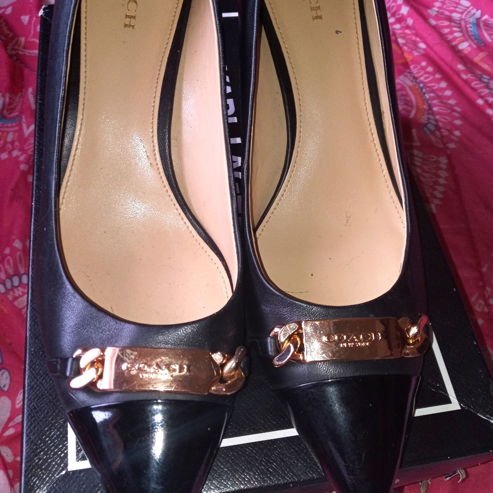 Coach pumps size 10 pre-owned